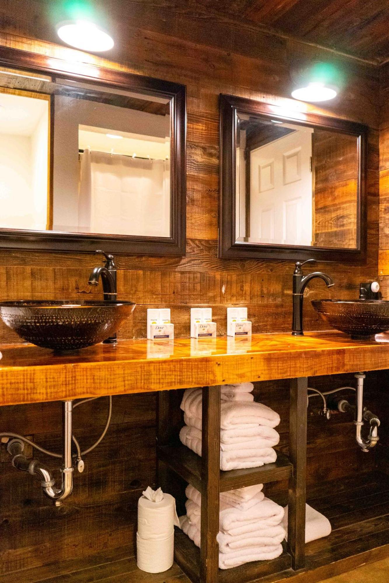 Miners Suite-Centrally Located In Shaver Lake Dış mekan fotoğraf